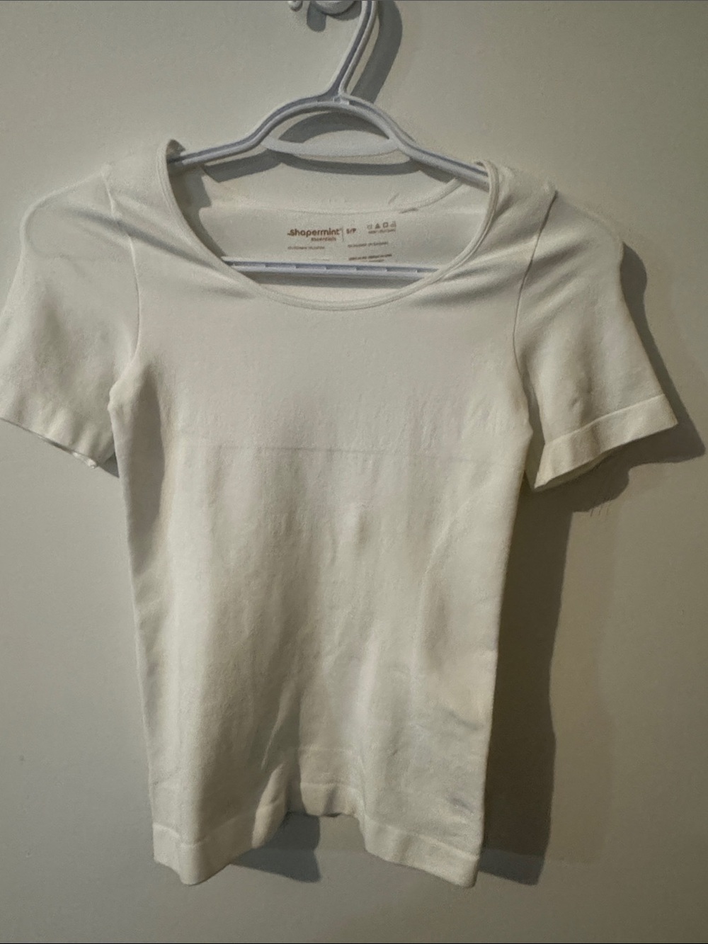 Shapermint White Scoop Neck Short Sleeve Top